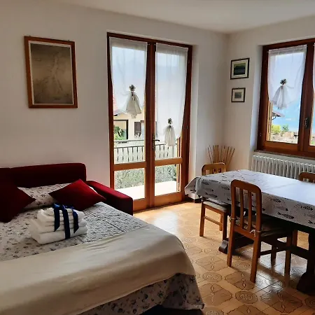 Appartamento L'Ulivo Ideale Per Famiglie E Coppie,Perfetto Per Chi Percorre Il Sentiero Del Viandante Apartment *